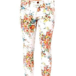 White Floral Skinny Denim by Billabong NWOT🌹